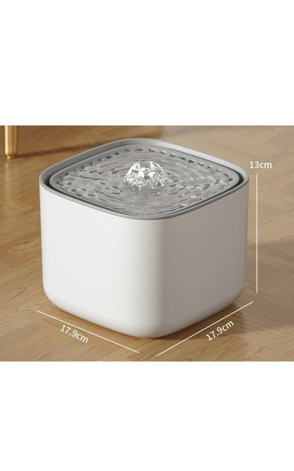 Dispenser de apa automat tip fantana pentru caini si pisici RoHS™ - Seliodrox srl